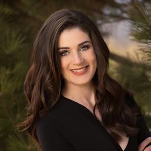 Meet your Posher, Leah